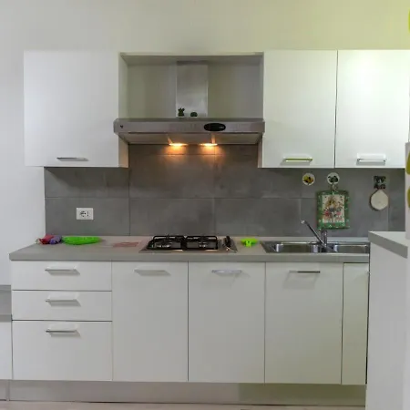Apartment Polti View And Pool